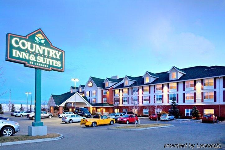 Country Inn & Suites By Radisson, Calgary-Northeast Eksteriør billede